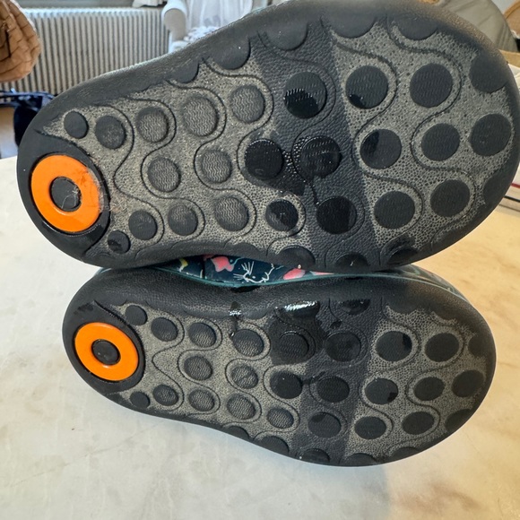 Bogs boots toddler size 5 - Picture 5 of 5